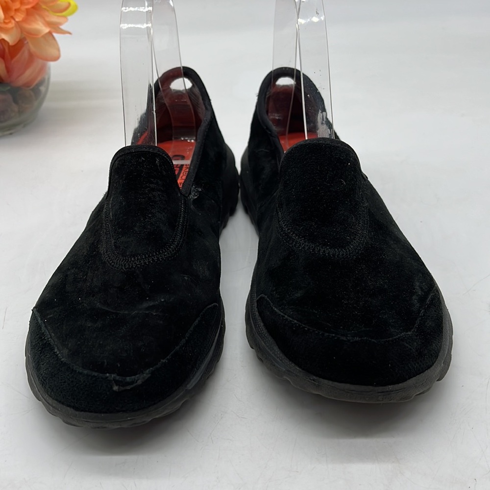 Skechers Black Suede Slip On Loafers Memory Foam Footbed Size 8. BLO2898F - Picture 2 of 8